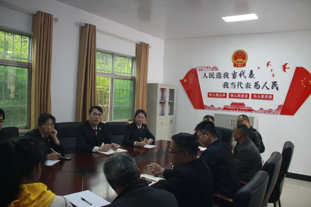 d74fbfc9e9733ac23e5e7810376e77a8.jpg